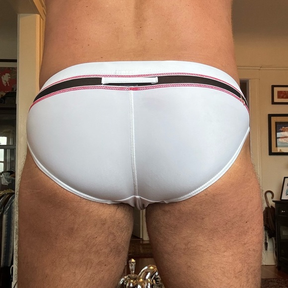 Marcuse Falcon Swimsuit - Picture 5 of 9